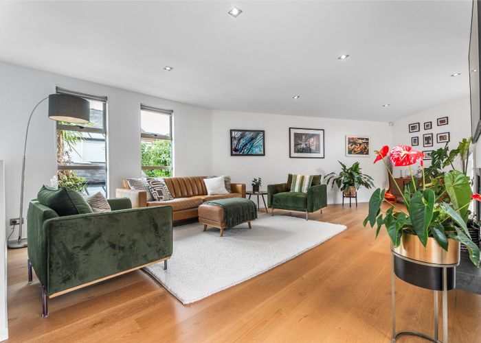  at 1/32 Peary Road , Mount Eden, Auckland City, Auckland