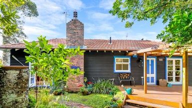  at 14 Hollywood Avenue, Titirangi, Auckland