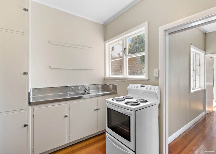  at 25 Konini Road, Greenlane, Auckland
