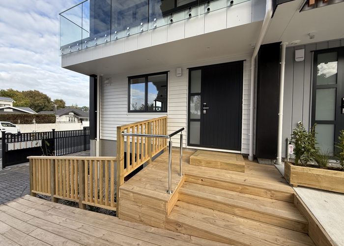  at 2/672 Mt Albert Road, Royal Oak, Auckland City, Auckland