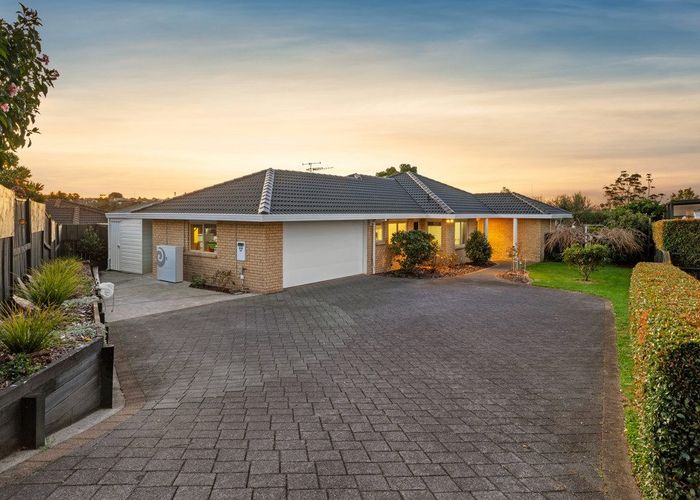  at 3 Ridgemount Terrace, Welcome Bay, Tauranga