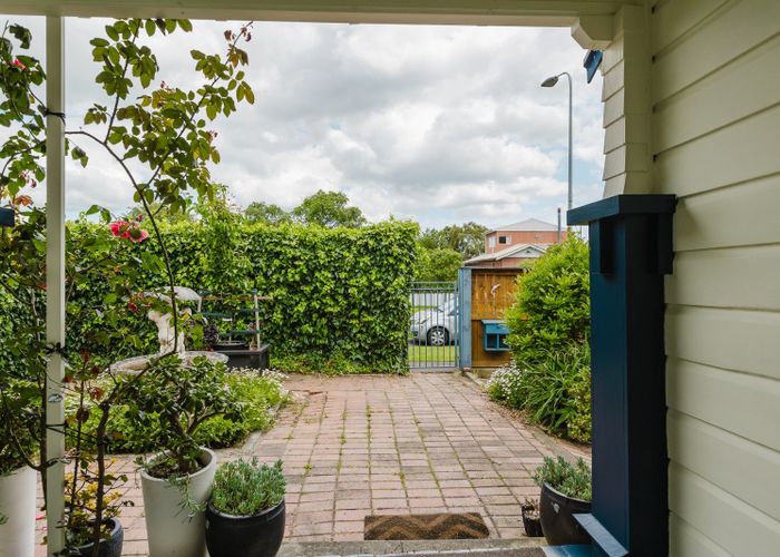  at 37 Hereford Street, West End, Palmerston North