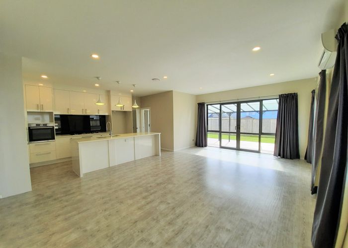  at 11 Drumbuoy Drive, Flat Bush, Manukau City, Auckland