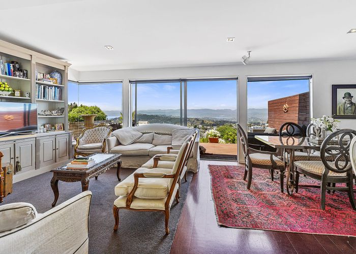  at 55 Mitchell Street, Brooklyn, Wellington