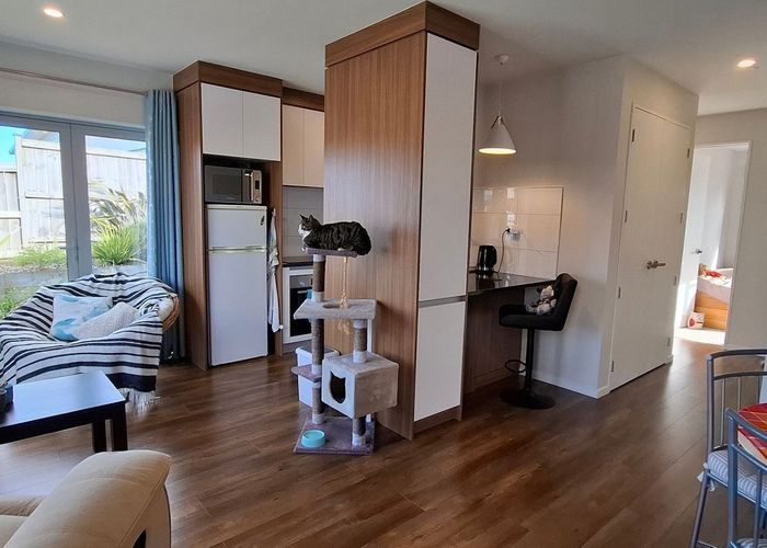  at 10 Hapukupuku Avenue, Beachlands, Manukau City, Auckland