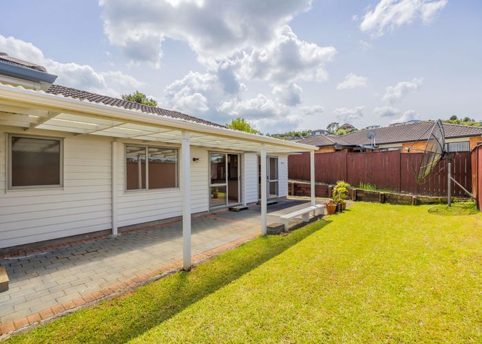  at 55 South Kensington Way, Henderson, Waitakere City, Auckland