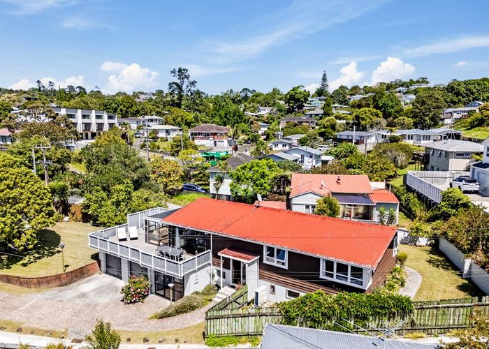  at 33 Tomo Street, New Lynn, Waitakere City, Auckland