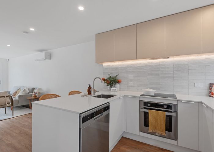  at 2/186 Edgeware Road, Edgeware, Christchurch City, Canterbury