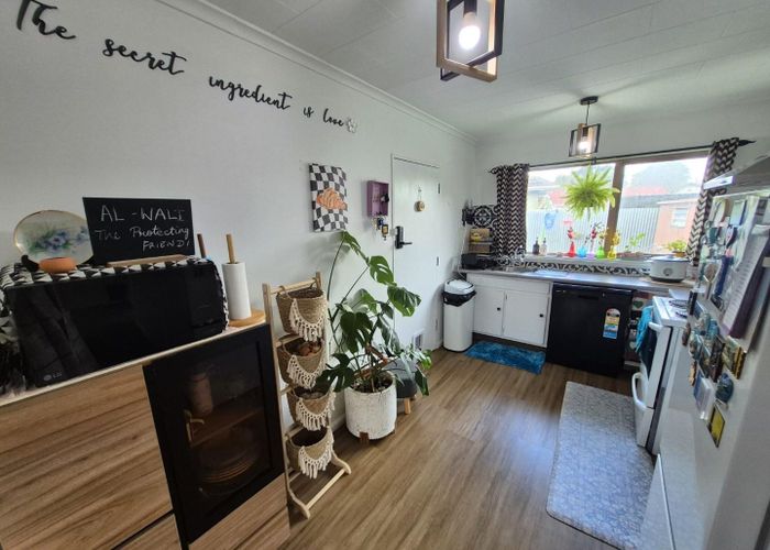  at 2/74A Randolph Street, Woolston, Christchurch City, Canterbury