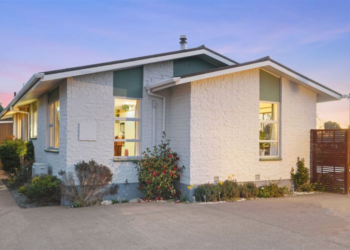 at 10B Karlaw Place, Parklands, Christchurch