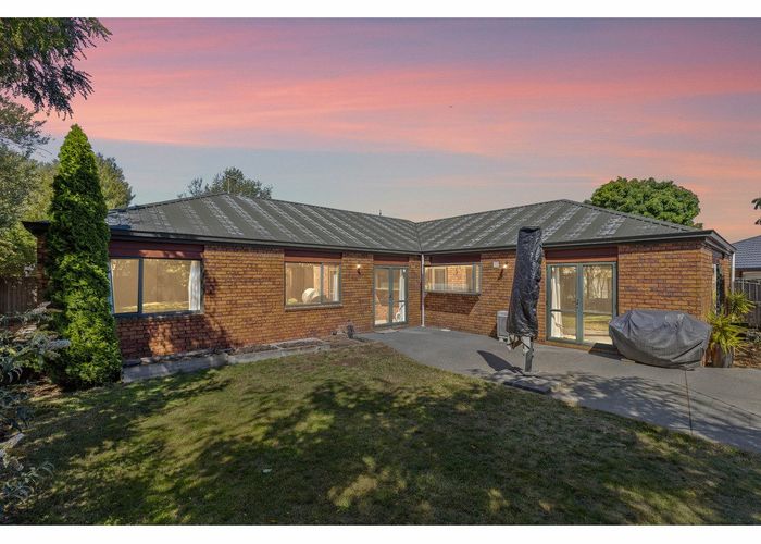  at 37 Broadhaven Avenue, Parklands, Christchurch