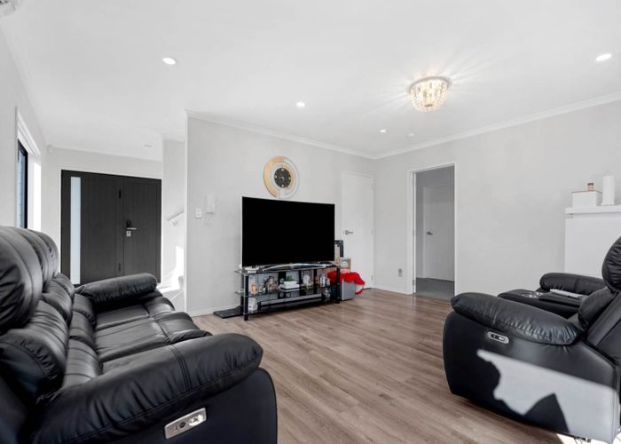  at 1 Deepak Lane, Papatoetoe, Manukau City, Auckland