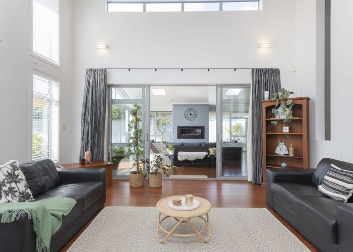  at 2 Fisher Place, Lytton West, Gisborne