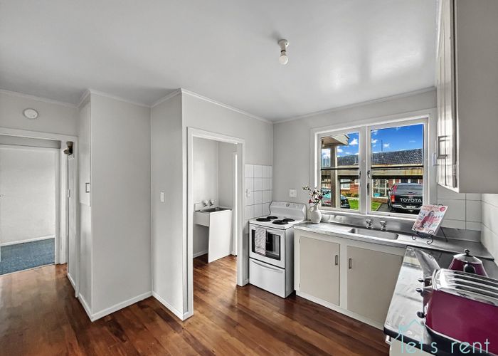  at 8/50 Tennessee Avenue, Mangere East, Manukau City, Auckland