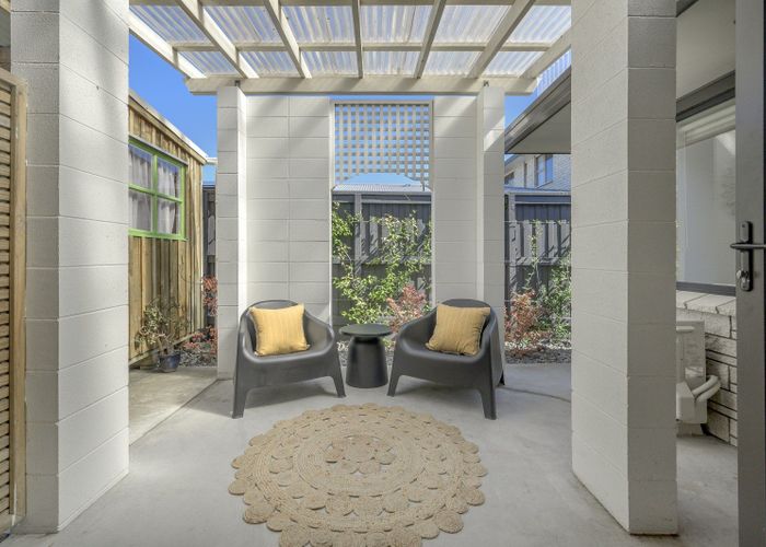  at 317B Devonport Road, Tauranga, Tauranga