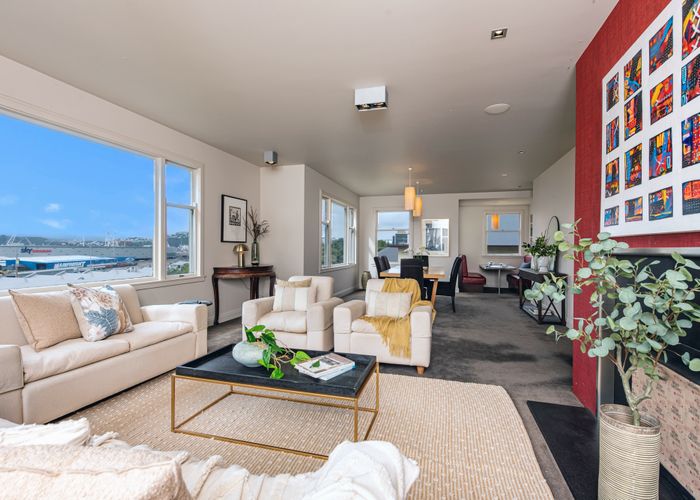  at 11 Stowe Hill, Thorndon, Wellington