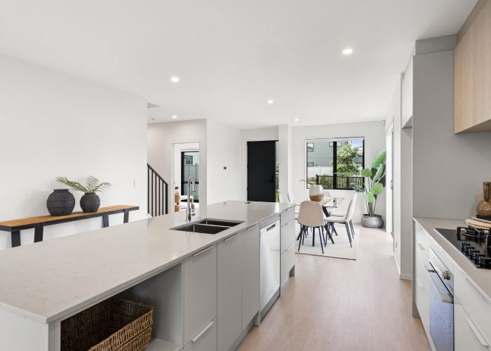  at 32 Viridian Avenue, Karaka, Franklin, Auckland