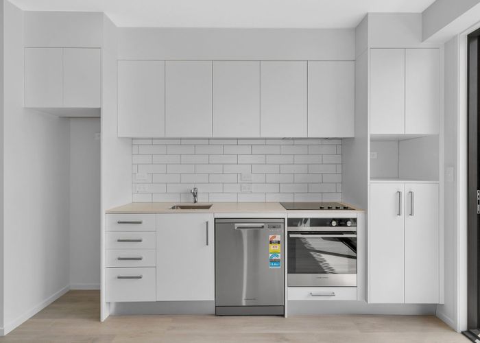  at 204/2 Ko Street, Northcote, Auckland