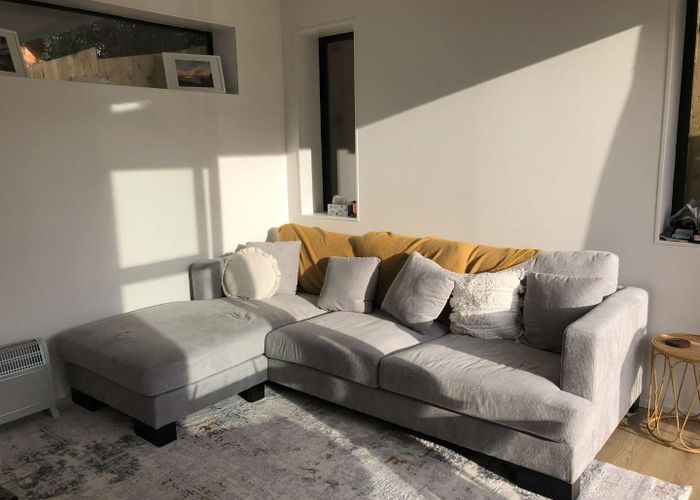  at 8/4 Edgerton Road, Te Atatu Peninsula, Waitakere City, Auckland
