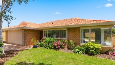  at 2 Leigh Place, Paraparaumu Beach, Paraparaumu