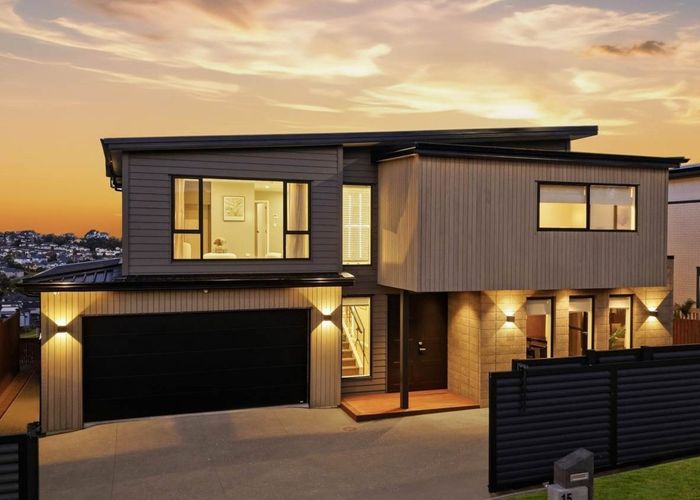  at 15 Kerekin Drive, Oteha, Auckland