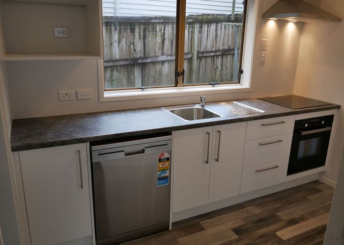  at 3/112 Owairaka Avenue, Mount Albert, Auckland City, Auckland
