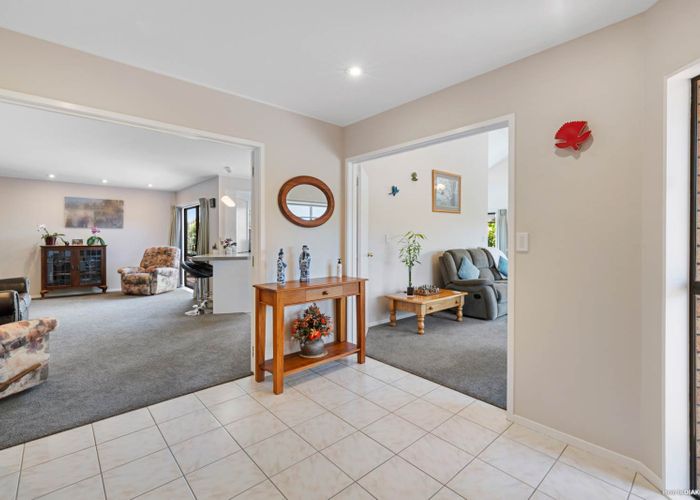  at 18 Clydesdale Avenue, Somerville, Auckland