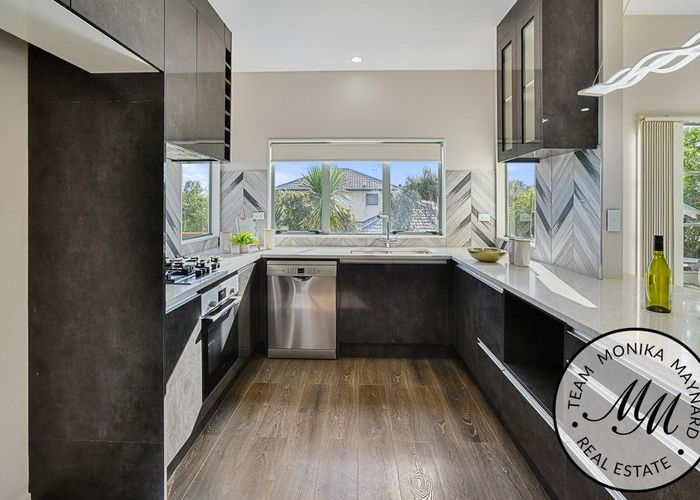  at 3 Ribbonwood Crescent, Goodwood Heights, Manukau City, Auckland