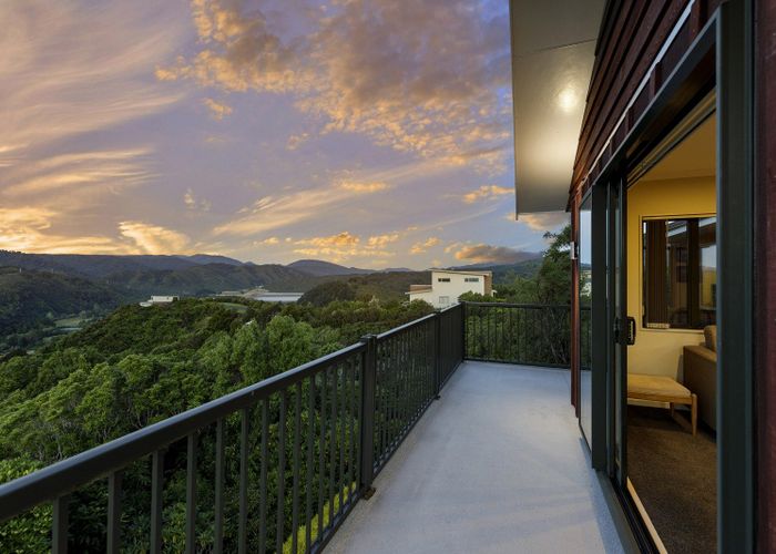  at 71 Mt Marua Way, Mount Marua, Upper Hutt, Wellington