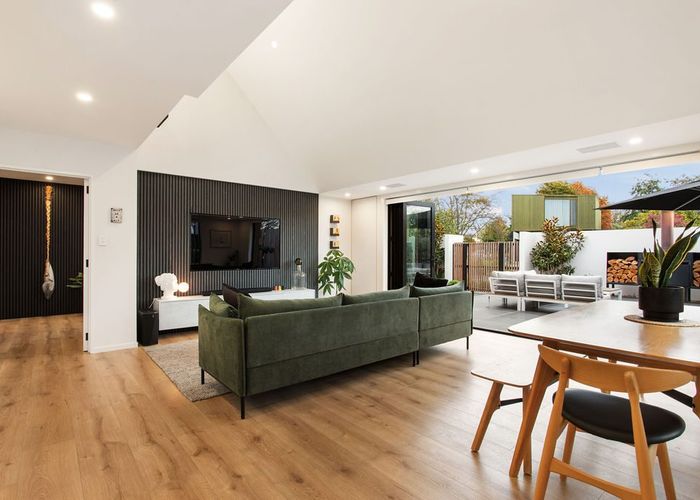  at 2 Wairarapa Terrace, Fendalton, Christchurch City, Canterbury