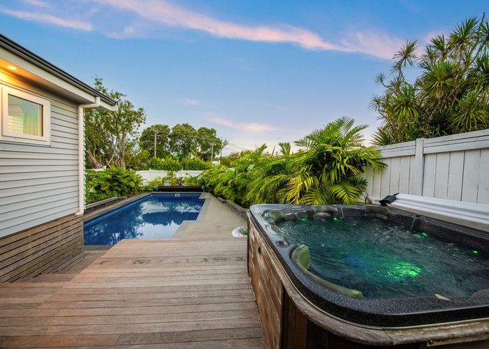  at 18 Kesteven Avenue, Glendowie, Auckland City, Auckland