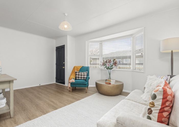  at 1/175 Park Road, West End, Palmerston North