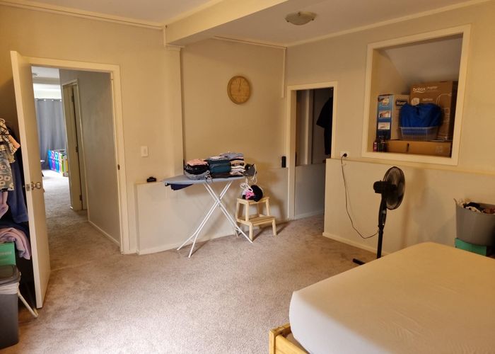  at 156 Lynn Road, Bayview, Auckland