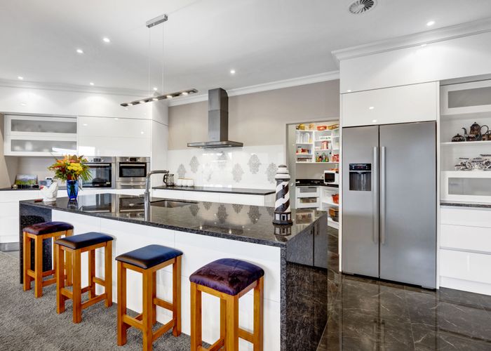  at 4 Honeyfield Drive, Whalers Gate, New Plymouth