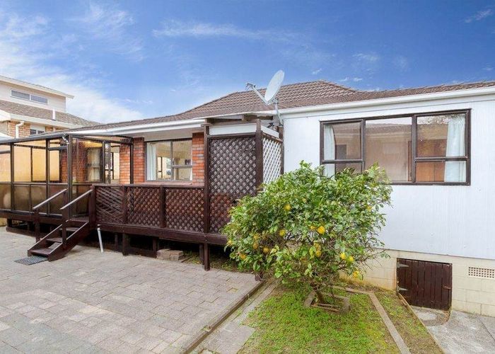  at 3/131 Botany Road, Botany Downs, Manukau City, Auckland