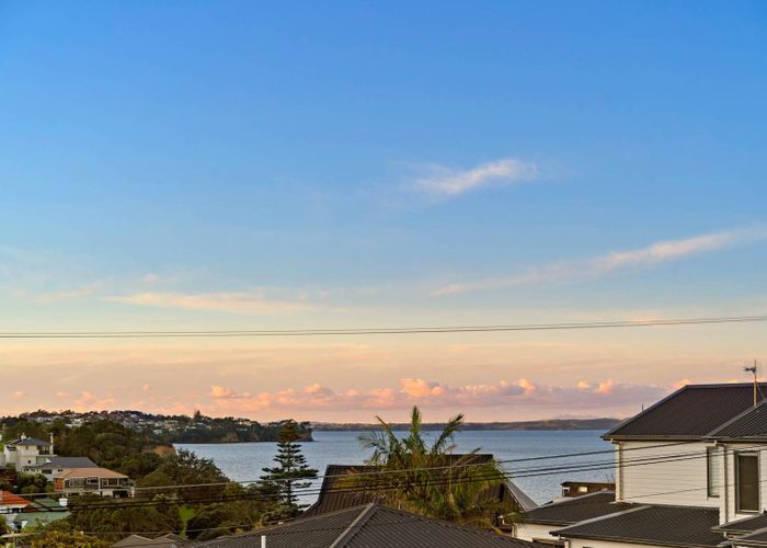  at 7/35 Garadice Road, Rothesay Bay, North Shore City, Auckland