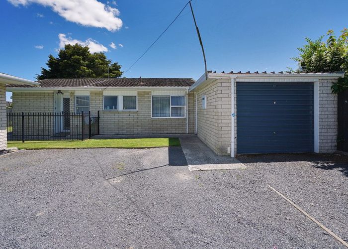 at 391B Peachgrove Road, Fairfield, Hamilton