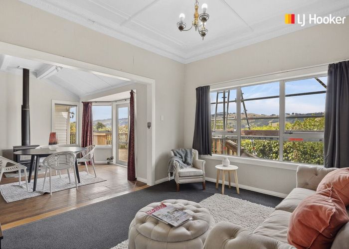  at 32 Adderley Terrace, Ravensbourne, Dunedin, Otago