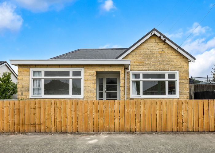  at 17 Hart Street, Woolston, Christchurch