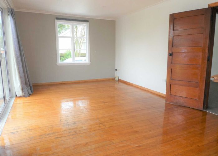 at 18 Middleton Road, Upper Riccarton, Christchurch