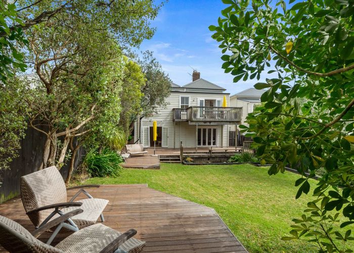 at 24 Roslyn Terrace, Devonport, North Shore City, Auckland
