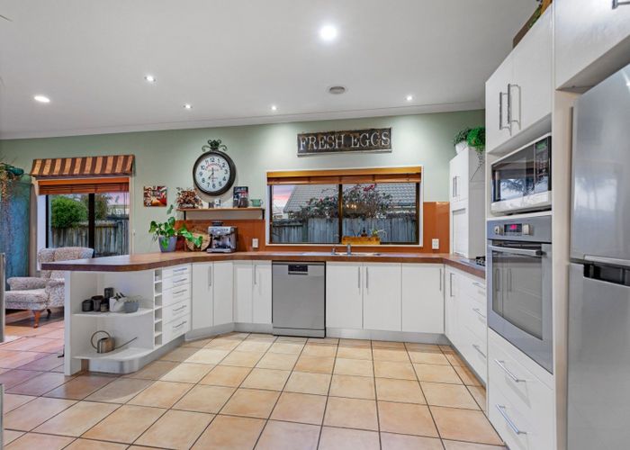  at 86 Beachwater Drive, Papamoa Beach, Papamoa