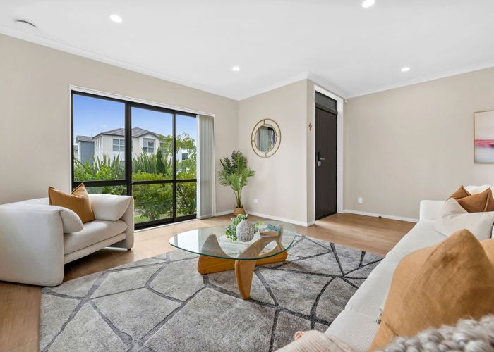  at 1 Eunans Close, Flat Bush, Manukau City, Auckland