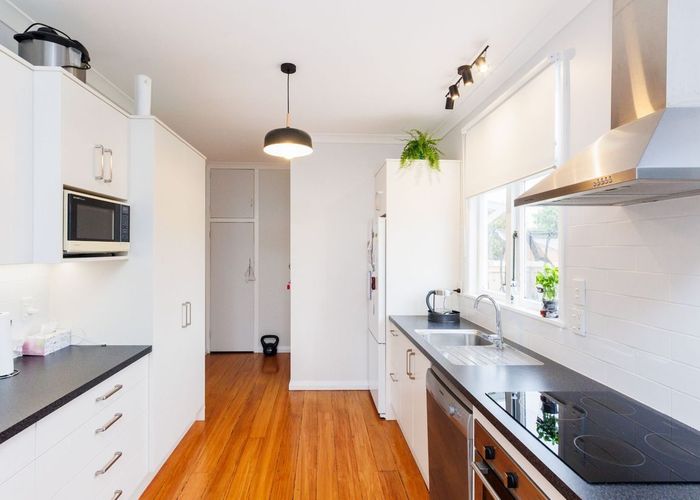  at 77 Hillcrest Dr, Kelvin Grove, Palmerston North, Manawatu / Whanganui