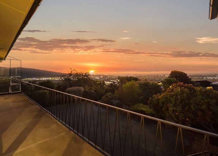  at 304 Cannon Hill Crescent, Mount Pleasant, Christchurch City, Canterbury