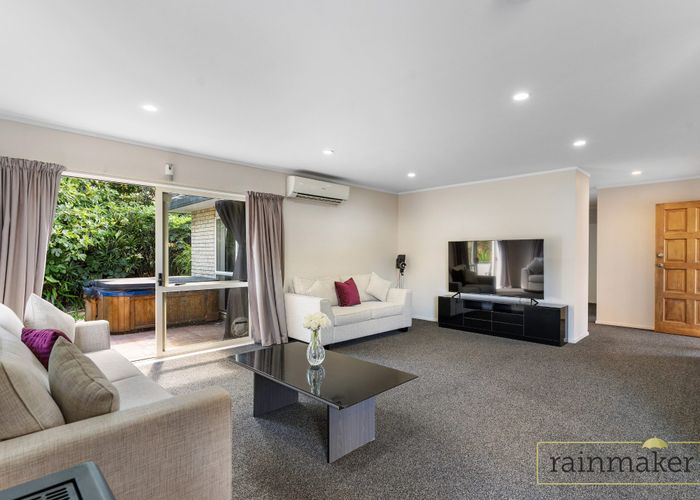  at 14A Martin Place, Panmure, Auckland