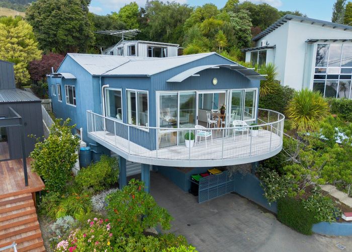  at 40 Marine Parade, Macandrew Bay, Dunedin