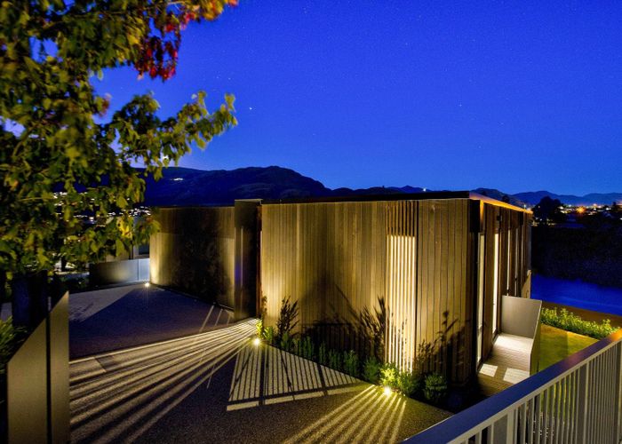  at 5 Old Homestead Place, Kelvin Heights, Queenstown-Lakes, Otago