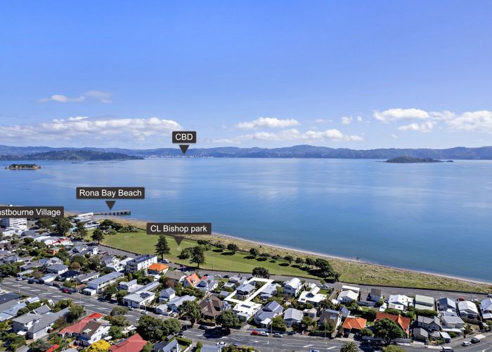  at 25 Marine Parade, Eastbourne, Lower Hutt, Wellington