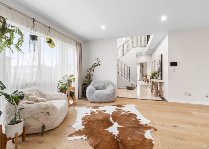  at 16 Castlederg Drive, Flat Bush, Auckland